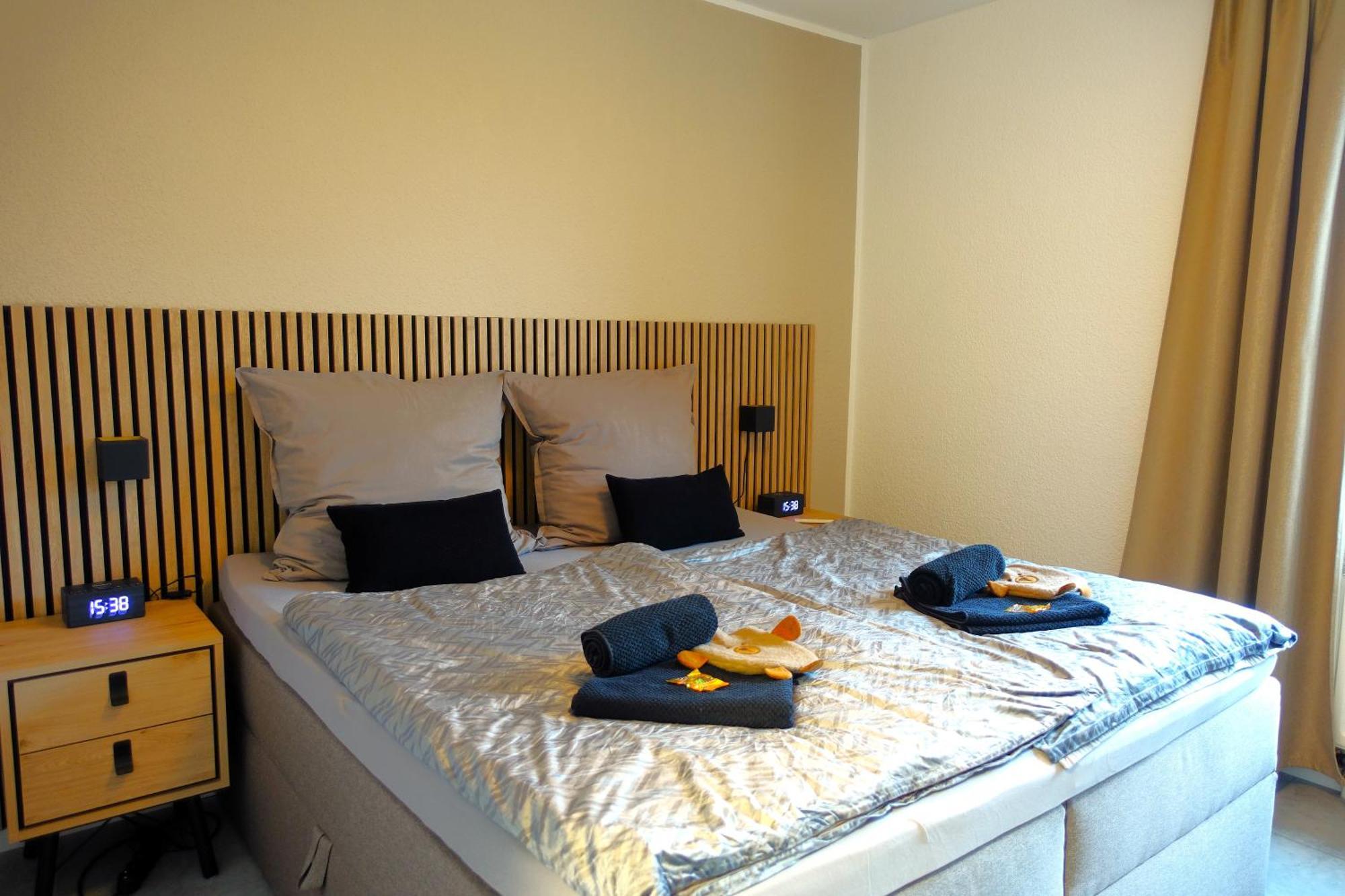 Getaway Apartment - Balkon - Kueche - Ruhe - Waesche - S-Bahn - 60 Qm Дуйсбург Екстериор снимка