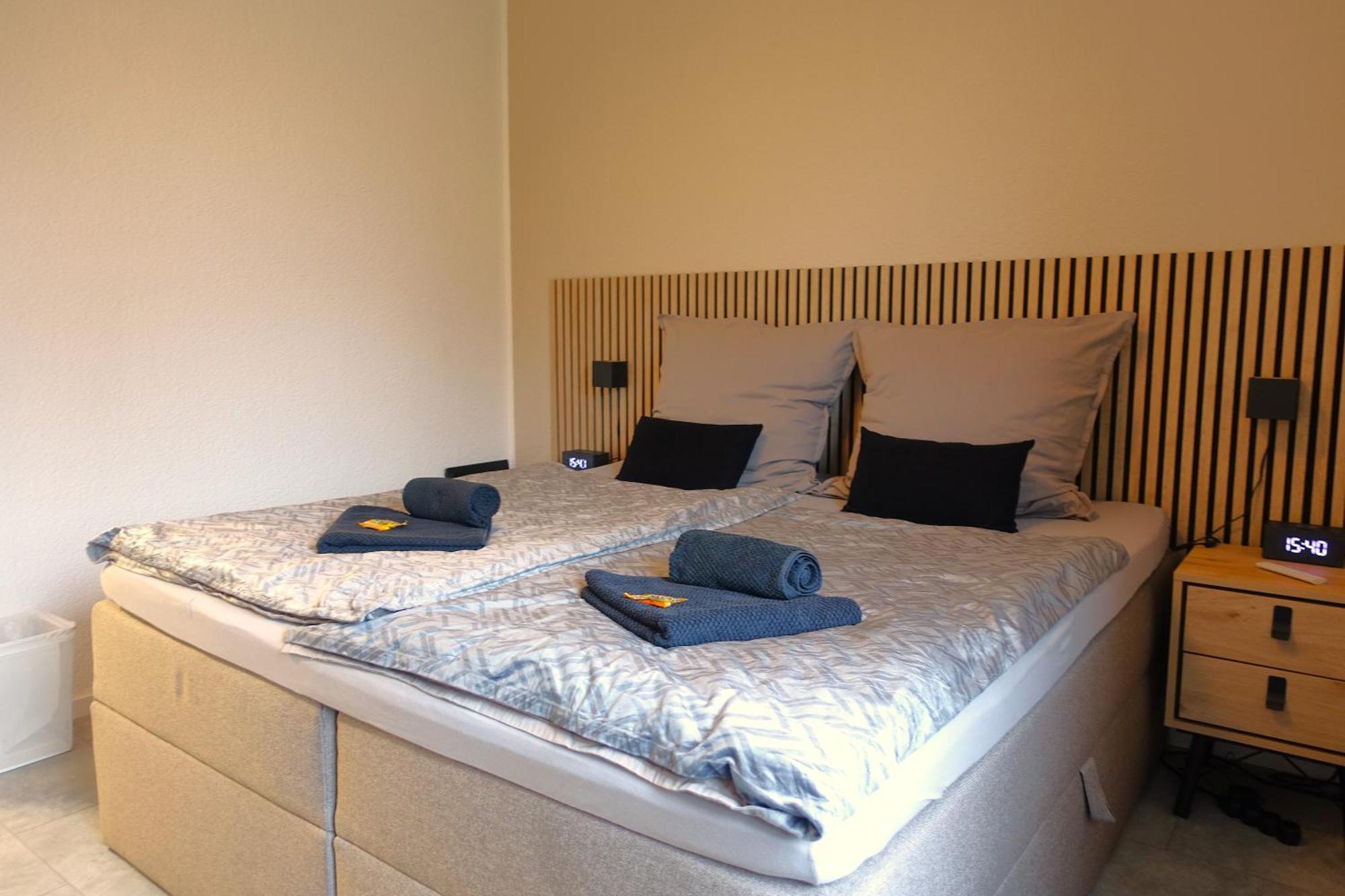 Getaway Apartment - Balkon - Kueche - Ruhe - Waesche - S-Bahn - 60 Qm Дуйсбург Екстериор снимка